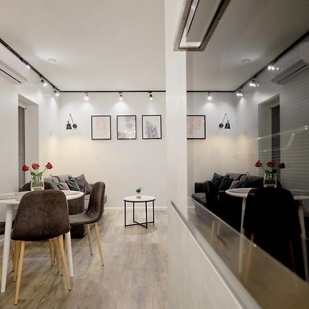 Owls Hill Apartment Kaunas Bagian luar foto