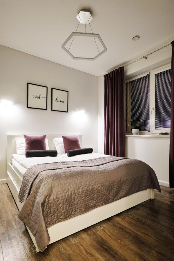 Owls Hill Apartment Kaunas Bagian luar foto